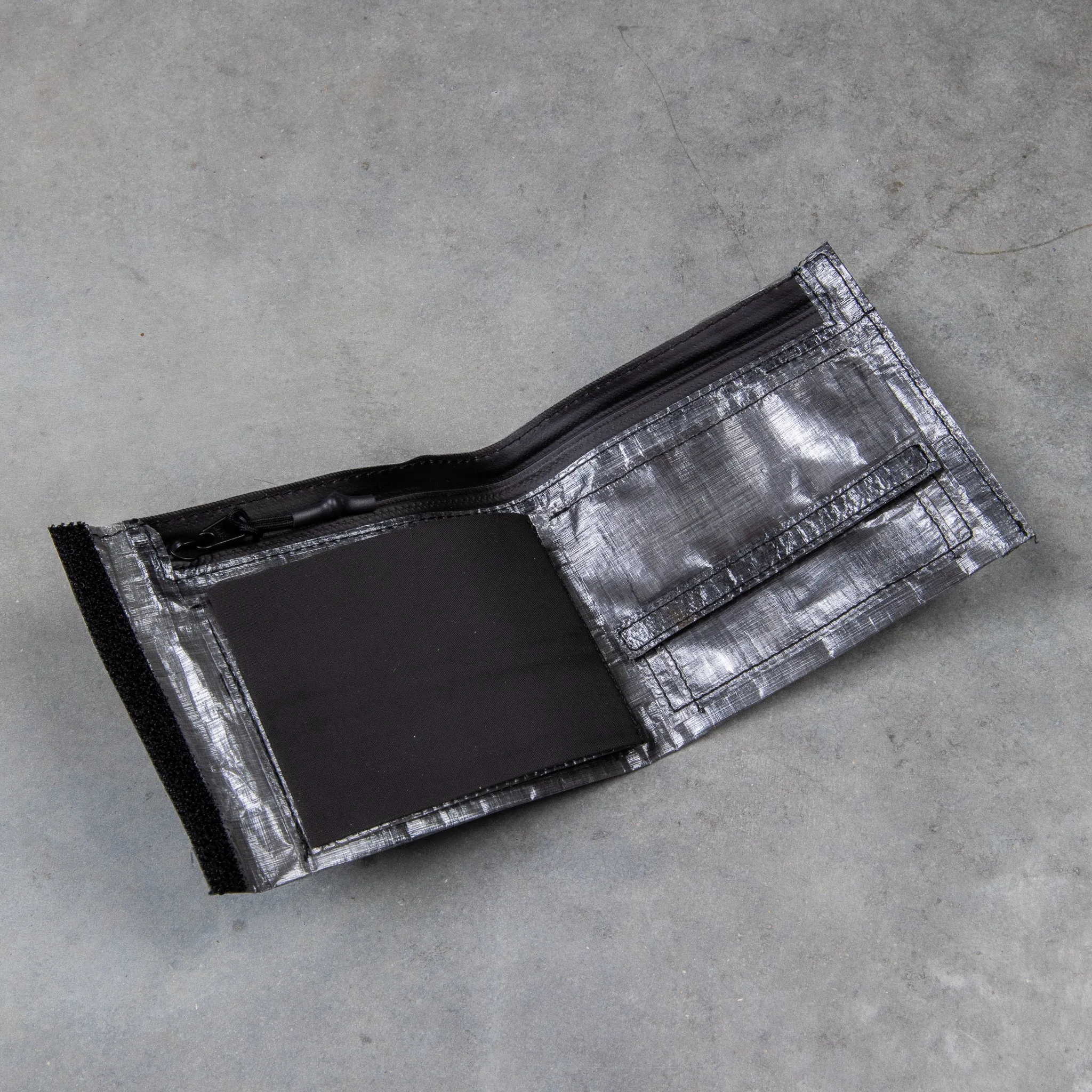 And Wander Dyneema Wallet Charcoal
