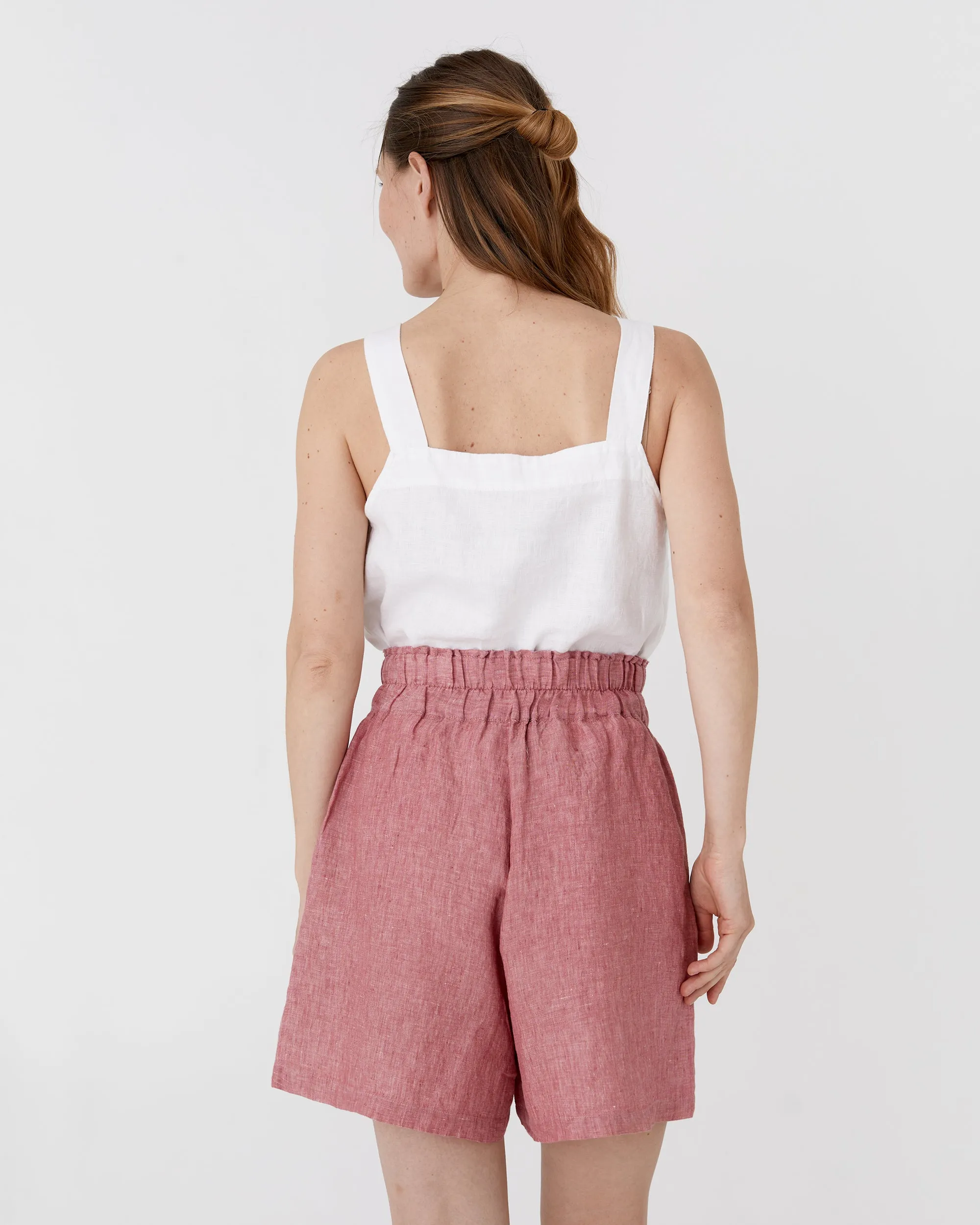 High waisted linen shorts CUENCA in Cranberry