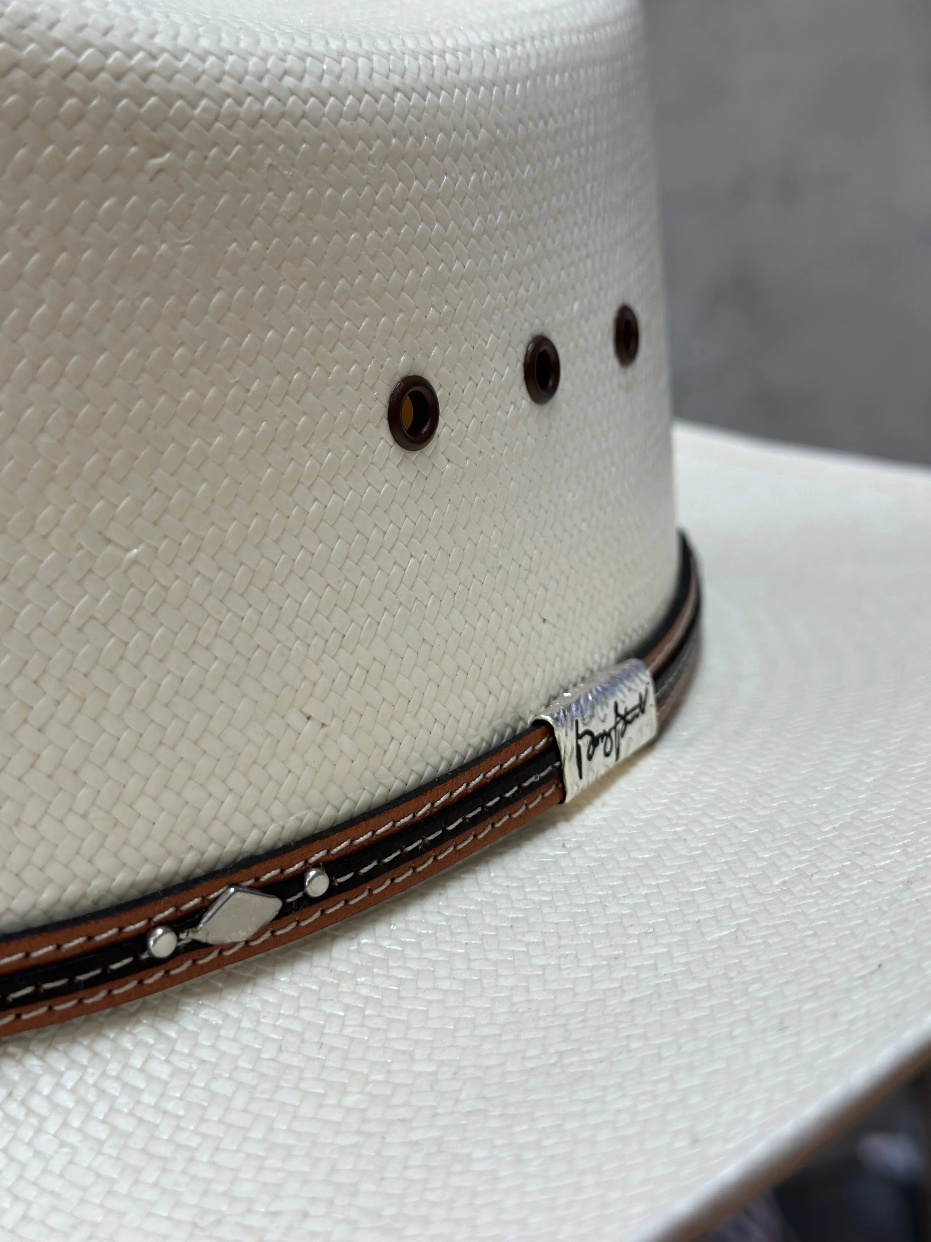 Resistol Kingman T 10X Straw Cowboy Hat 3.5" Brim